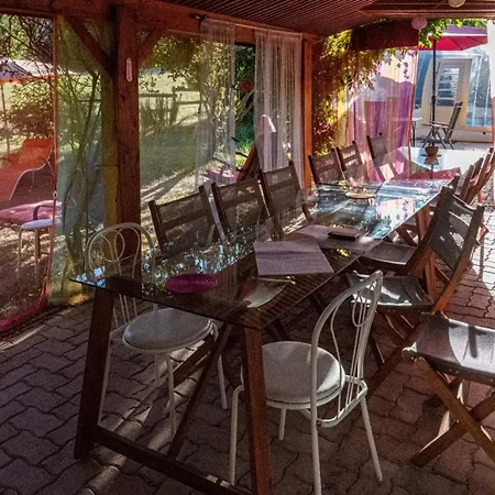 Villa Attrayante Avec Piscine Privee A Montlaur-en-Diois